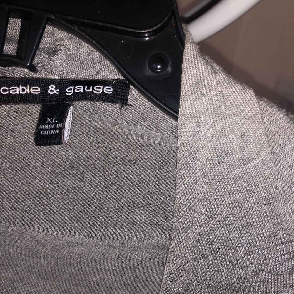 Cardigan - Picture 3 of 9